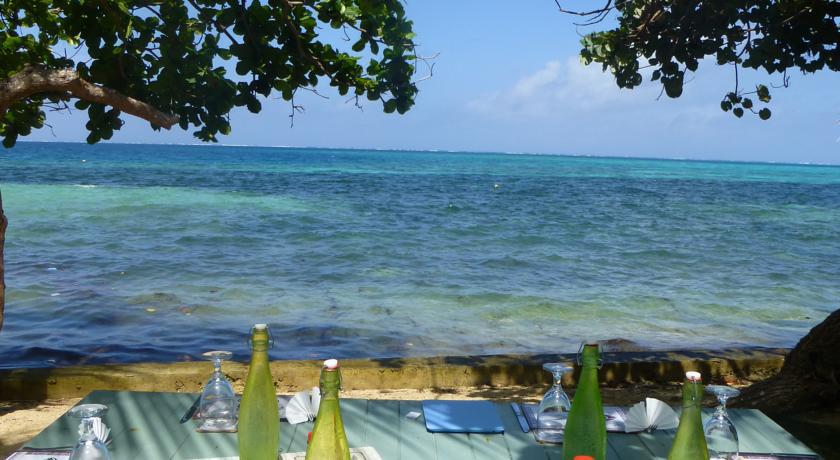 Mai Dive' Astrolabe Reef Resort Naqara Exteriör bild