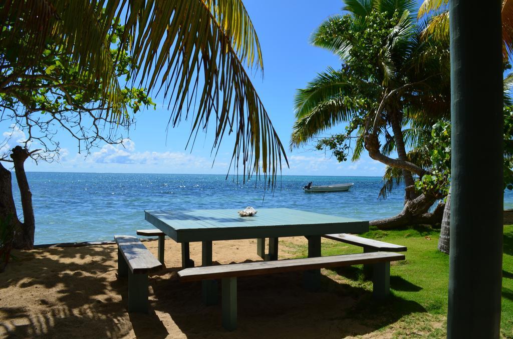 Mai Dive' Astrolabe Reef Resort Naqara Exteriör bild